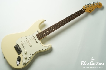 Standard Stratocaster - Arctic White