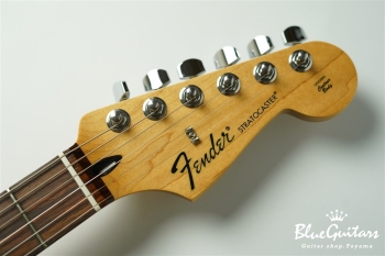 Standard Stratocaster - Arctic White