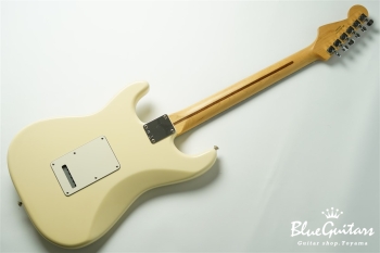 Standard Stratocaster - Arctic White