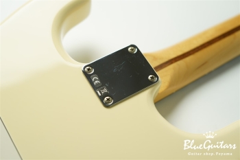 Standard Stratocaster - Arctic White