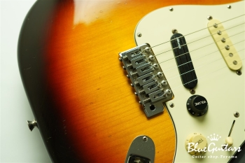 Classic 60s Strat - 3 Color Sunburst