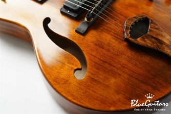 Arcus Archtop - Organic Texture × Indigo Blue