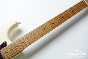 XSC-2 - Vintage White Light Aged / Alder / 5A Grade Roasted Flame Maple #3291