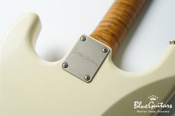 XSC-2 - Vintage White Light Aged / Alder / 5A Grade Roasted Flame Maple #3291