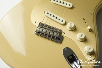 Limited 1957 Stratocaster Rosewood Neck Lush Closet Classic - ’55 Desert Sand