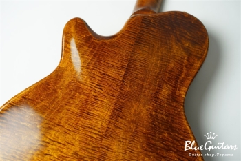 Arcus Style-N - Organic Texture