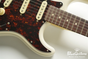 NST100RAL - Vintage White