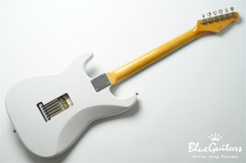 Model S. #170 Light Aged - White Blonde with Blue