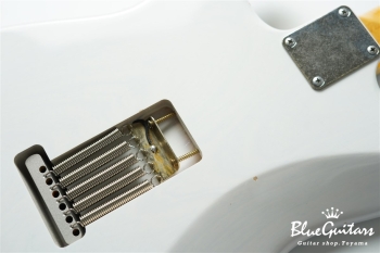 Model S. #170 Light Aged - White Blonde with Blue