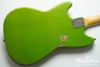 IRIS #156 Multi Layer/Heavy Aged - Lime Green Metallic over Gold with Art Brass