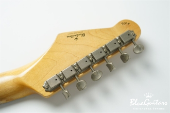 IRIS #156 Multi Layer/Heavy Aged - Lime Green Metallic over Gold with Art Brass