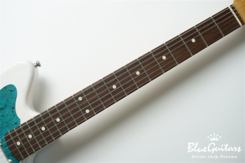 Model JM. #176 Light Aged - White Blonde with Blue