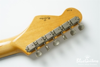 Model JM. #176 Light Aged - White Blonde with Blue