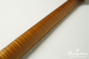 Model S. #161 Light Aged - White Blonde with Blue