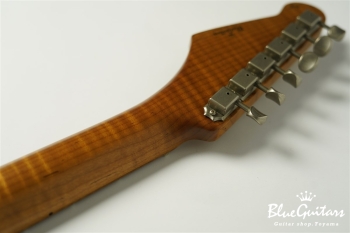 Model S. #161 Light Aged - White Blonde with Blue