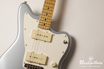 Model JM. Glassy #093 - Ice Blue Metallic