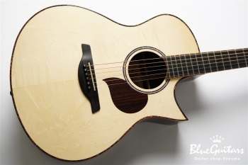 R60 Bearclaw Swiss Moon Spruce/ East Indian Rosewood