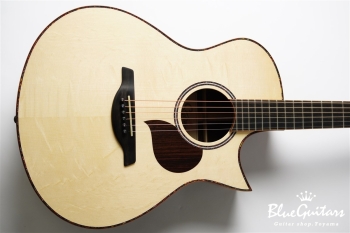 R60 Bearclaw Swiss Moon Spruce/ East Indian Rosewood