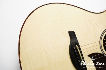 R60 Bearclaw Swiss Moon Spruce/ East Indian Rosewood