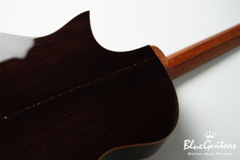 R60 Bearclaw Swiss Moon Spruce/ East Indian Rosewood