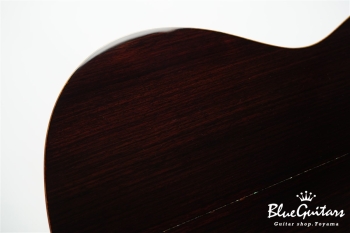 R60 Bearclaw Swiss Moon Spruce/ East Indian Rosewood