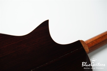 R60 Bearclaw Swiss Moon Spruce/ East Indian Rosewood