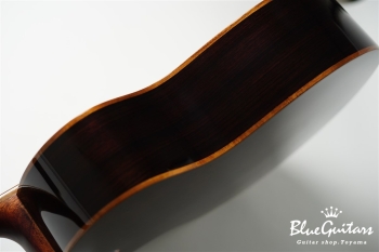 R60 Bearclaw Swiss Moon Spruce/ East Indian Rosewood