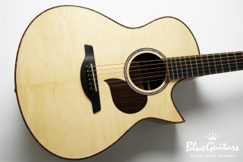 R60M Bearclaw Swiss Moon Spruce/ Madagascar Rosewood