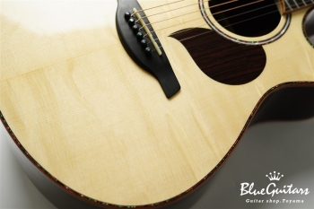 R60M Bearclaw Swiss Moon Spruce/ Madagascar Rosewood