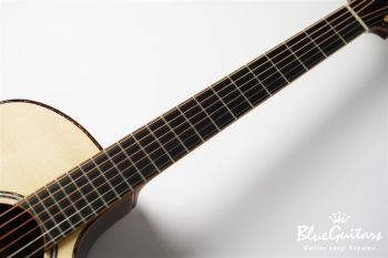 R60M Bearclaw Swiss Moon Spruce/ Madagascar Rosewood