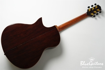 R60M Bearclaw Swiss Moon Spruce/ Madagascar Rosewood