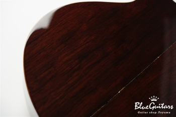 R60M Bearclaw Swiss Moon Spruce/ Madagascar Rosewood