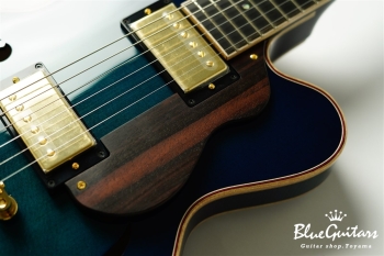 Ladybug-CB Ltd. - Blue Burst (Lacquer)#ROZEO-063