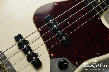 TRAD MASTER BETA J4 - White Blonde Medium Aged