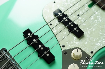 Vibe Standard-4 #213 - Poppin green