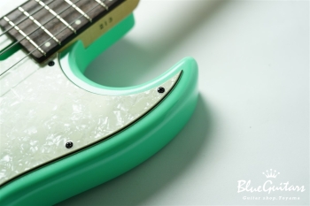 Vibe Standard-4 #213 - Poppin green