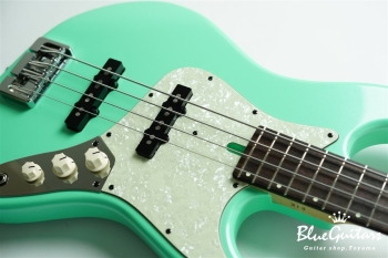 Vibe Standard-4 #213 - Poppin green