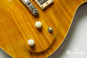 Standard 6 Strings - Transparent Amber