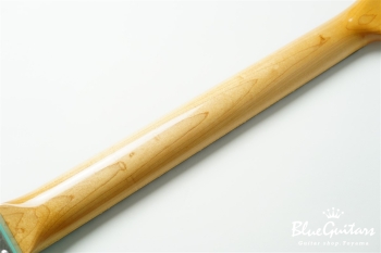 IRIS #158 Multi Layer Medium Aged - Huntington Blue Metallic with Art Texture Brass