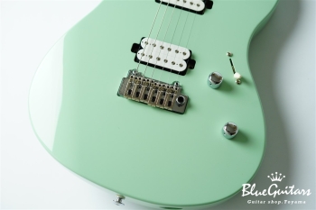 FUTURA-S HH  Birds Eye  Maple Neck - Surf Green / Matching Head