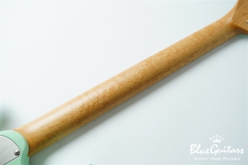 FUTURA-S HH  Birds Eye  Maple Neck - Surf Green / Matching Head