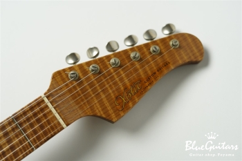 XSC-2 Blue Sparkle Medium Aged / Ash / Master Grade Roasted Flame Maple #3580