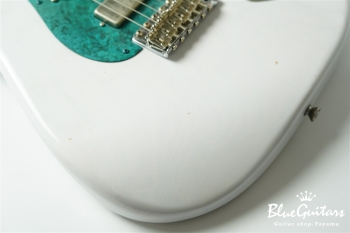 Model S. #182 Light Aged - White Blonde with Blue