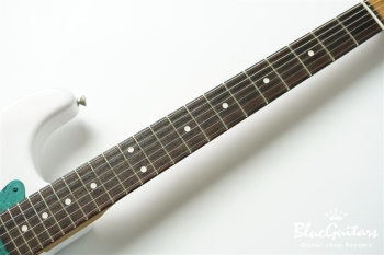 Model S. #182 Light Aged - White Blonde with Blue