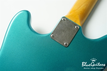 IRIS #185 Light Aged - Faded Competition Burgundy with Brass Vibration