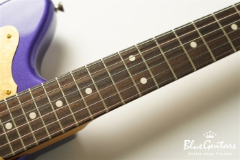 Model JM. #186 Medium Aged - Plum Crazy with Yellow