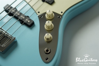 Vibe Standard-5 #214 - Poppin blue