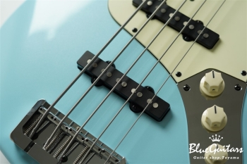 Vibe Standard-5 #214 - Poppin blue