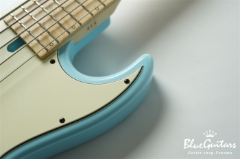 Vibe Standard-5 #214 - Poppin blue