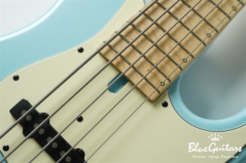 Vibe Standard-5 #214 - Poppin blue